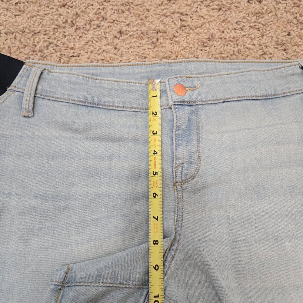 Isabel Maternity Jean Shorts Size 16 NWT - Picture 7 of 9